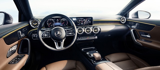 2020 Mercedes-Benz GLA cabin