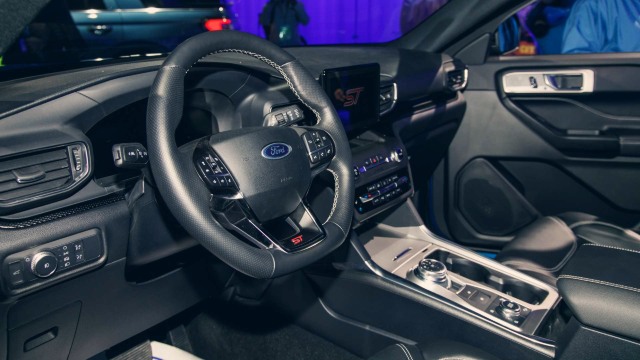 2020 Ford Explorer ST interior