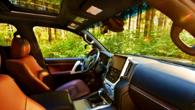 2020 Toyota Land Cruiser interior