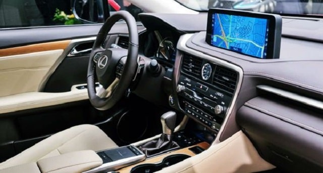 2023 Lexus RX350 interior