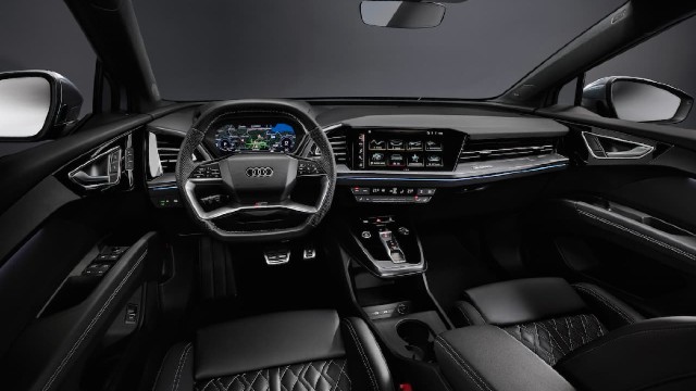 2024 Audi Q9 interior
